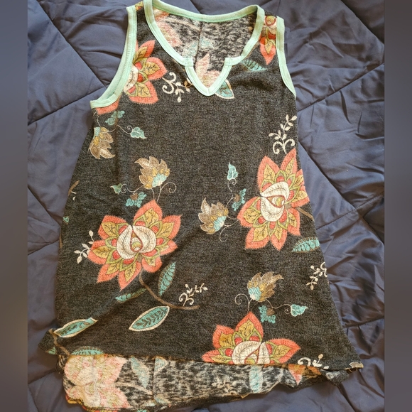 Grey, coral, and teal print tunic tank top size Medium - Picture 1 of 2